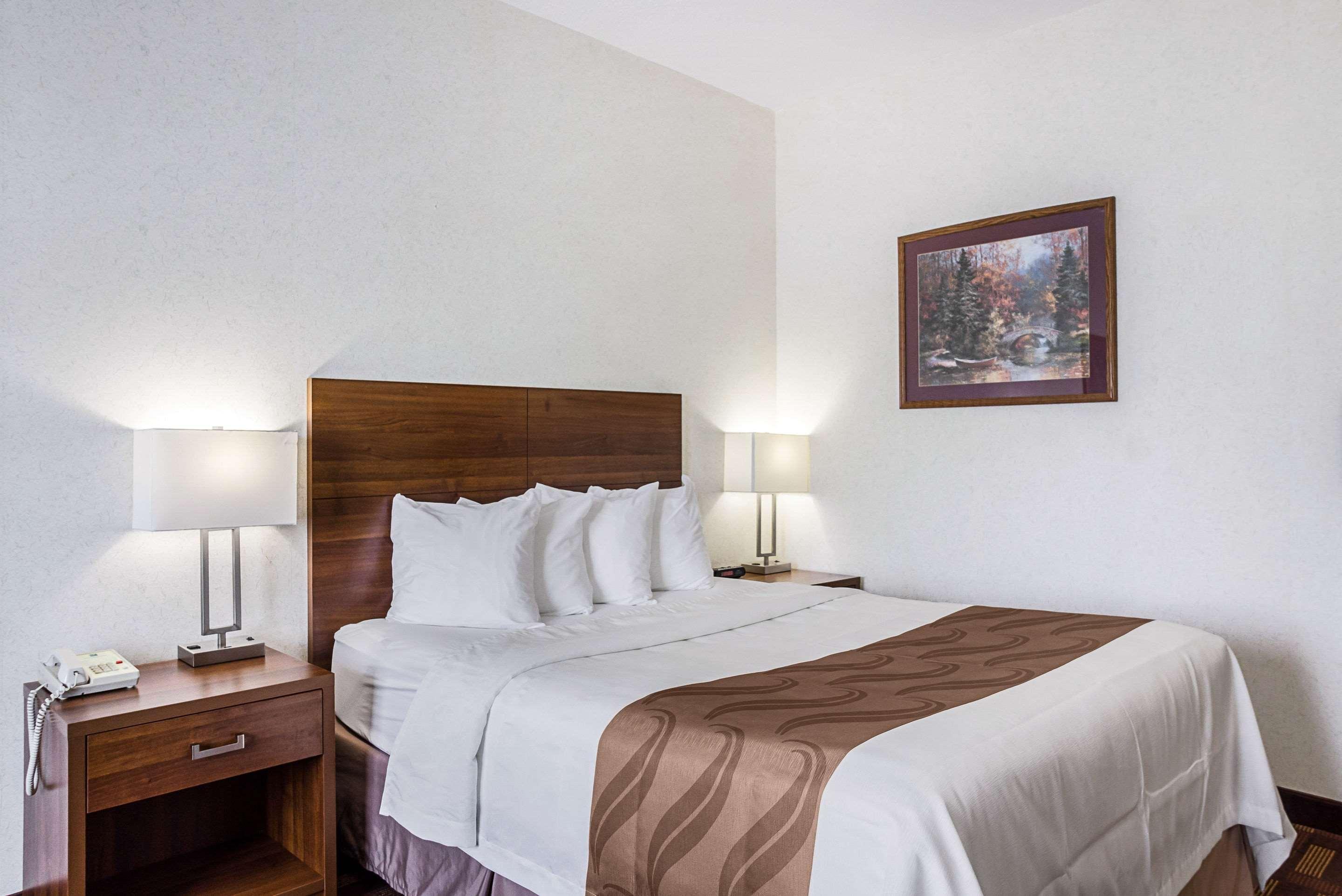 Econo Lodge Luverne Exterior foto