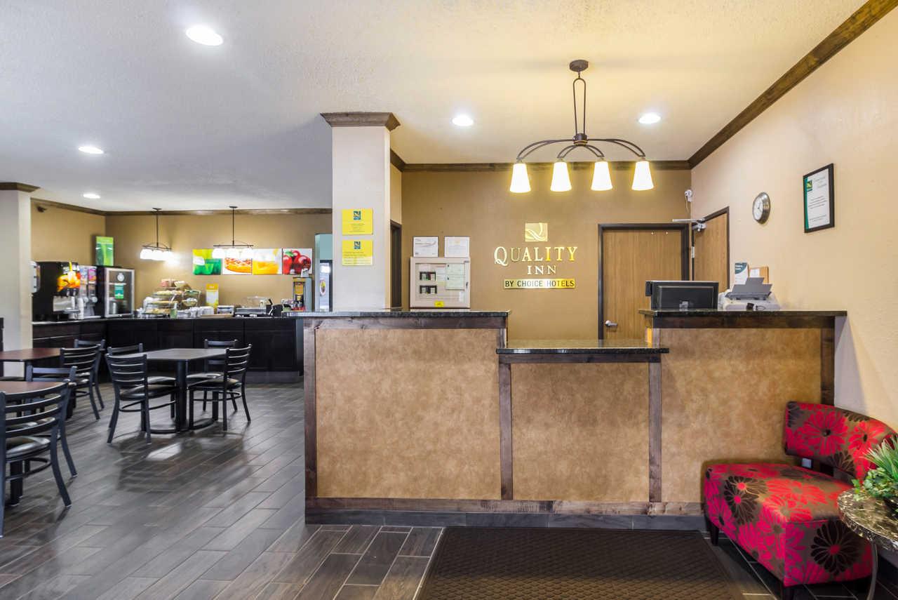 Econo Lodge Luverne Exterior foto